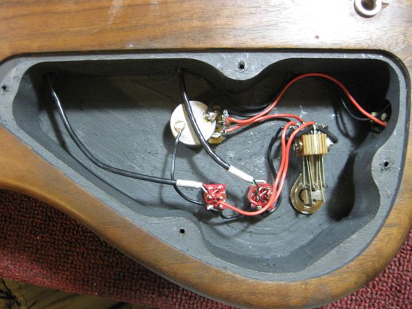 deplike-guitar-electronics