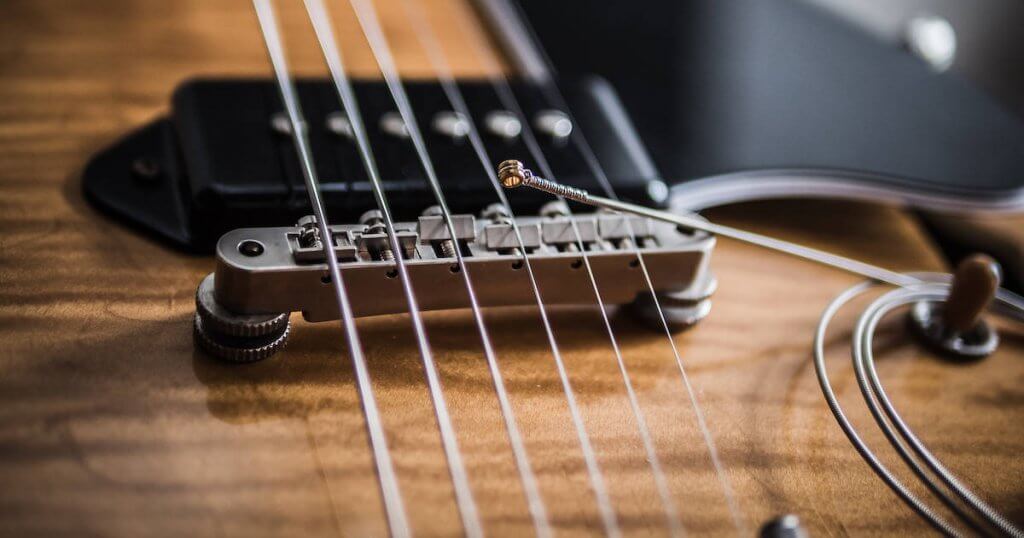 electric guitar strings