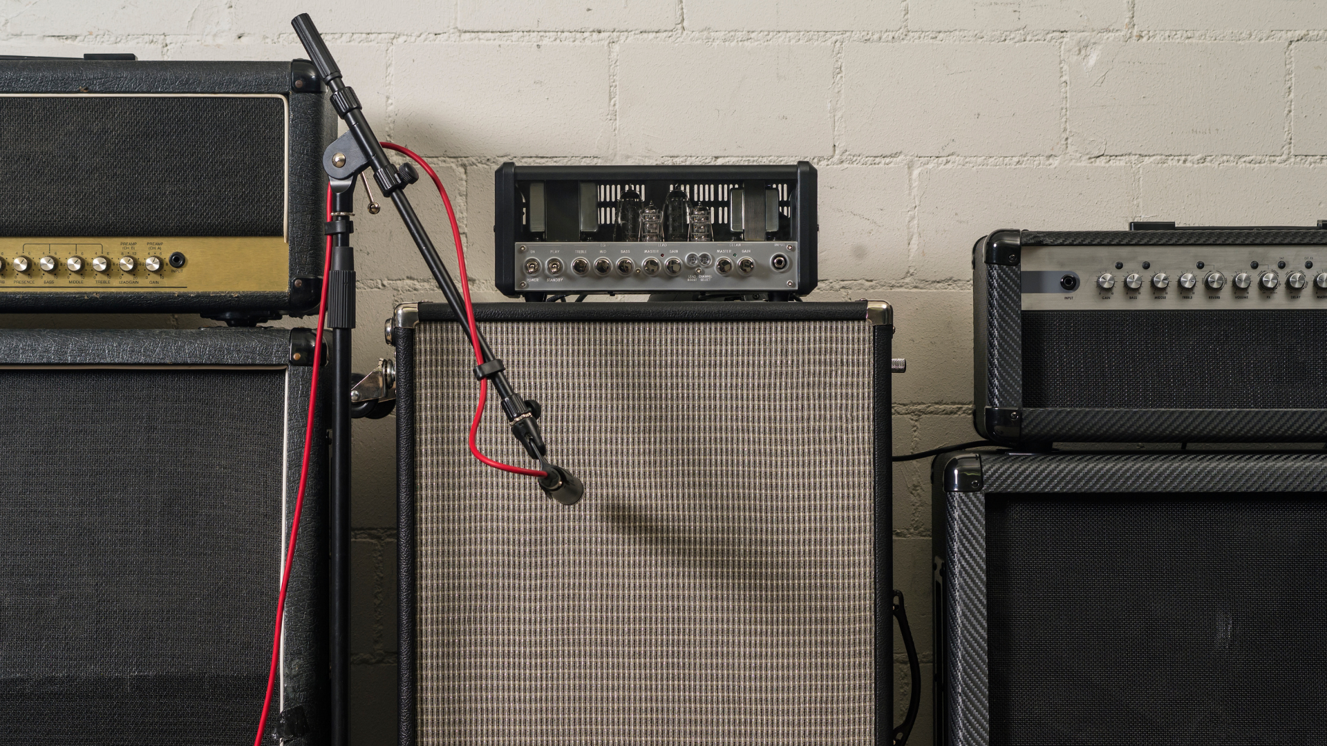 What Kind of Guitar Cabinet Should You Certainly Try