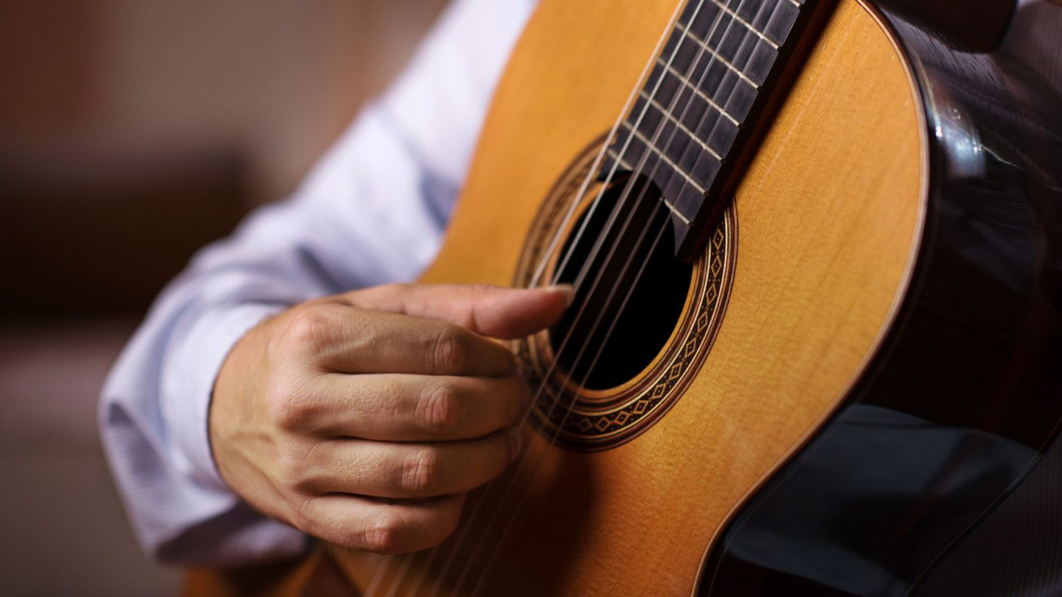 Playing Bass Through a Guitar Amp Is It Safe? Deplike Guitar Amps